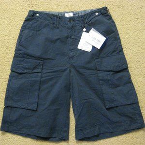 GF Ferre Short pants. Size 32. New with tag.